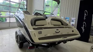 Immaculate 2013 Yamaha 212SS: The Ultimate Recreational Boat. #yamahaboats #boatlife #lake