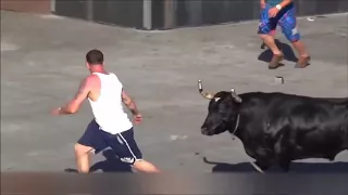 Bull Vs People,Demolishing People Compilation