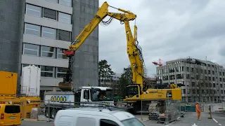 Komatsu PC800 UHD Loading Truck