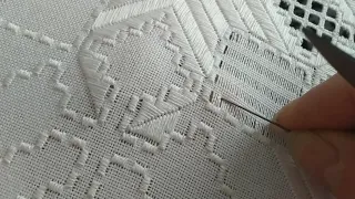 Обрізання ниток у квадраті, вишивка білим по білому./Hand embroidery/