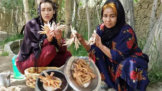 Cooking Delicious Chicken Feet | Village life Afghanistan