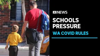 With hundreds of WA students isolating, the state is under pressure to change COVID rules | ABC News