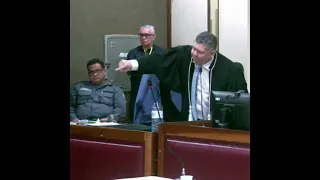 🔴 Assistente de Acusação soltou um xingamento durante o julgamento!