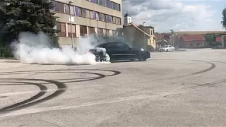 Mercedes-Benz E55 AMG Burnout