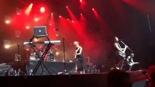 Skillet - Better than Drugs (Live @ Stadium Live, Moscow 30.11.2013)