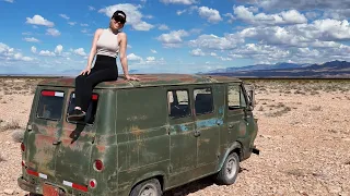 Ridiculous "Upgrades" to a Vintage 1962 Econoline named "GAIL the SNAIL!" Jennifer Sugint- NNKH