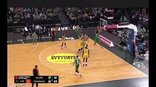 Zalgiris Janis Strelnieks to Josh Nebo for an alleyoop!