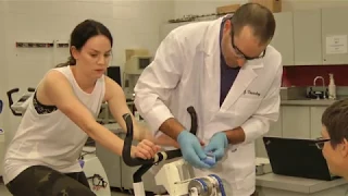 Exercise physiologist Hannah conducts the Wingate Test