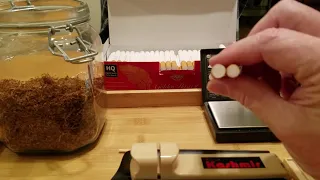 How to roll your own cigarettes. RYO. How much tobacco to use.