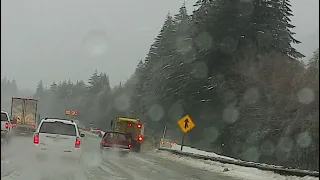 SNOQUALMIE PASS SNOW ICE RAIN TRUCKS CHAINS REQUIRED