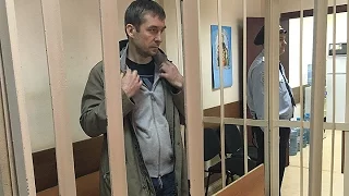 Ненастоящий полковник: у борца с коррупцией Захарченко нашли 9 млрд. | пародия «Миллион Алых Роз»