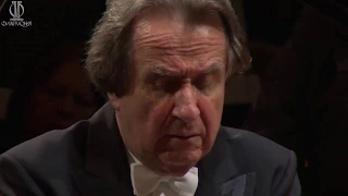 Beethoven - Piano Concerto № 3 (Rudolf Buchbinder)