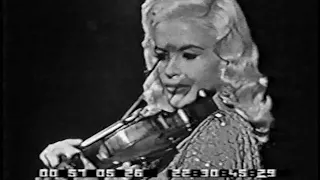 Jane Mansfield Plays the Violin