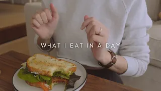 What I eat in a day in the new apartment | Simple and easy meals I have been craving