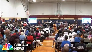 Chicago migrants: Tempers flare at meeting held to discuss migrant shelter on West Side