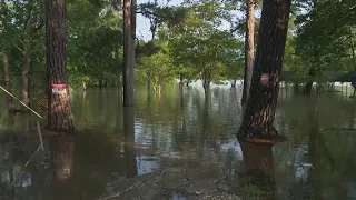 Texas flooding: Kingwood-area residents spend day assessing flood-damaged homes