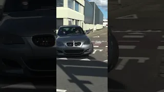 LOUD BMW M5 V10!