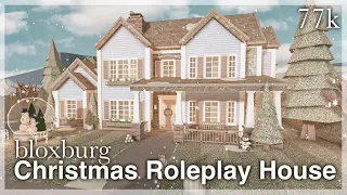 Bloxburg - Christmas Roleplay House Speedbuild (exterior)