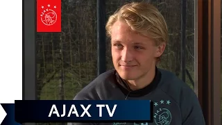 Ajax TV Kick Off - Dolberg: 'Ik houd er van voor Ajax te spelen'