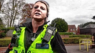 AGGRESSIVE KAREN PC2237 DEMANDS TO KNOW WHY I'M FILMING Calne Police Station