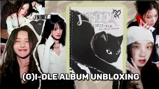 Unpacking the album (g)i-dle i feel (cat ver) / распаковка альбома (g)i-dle