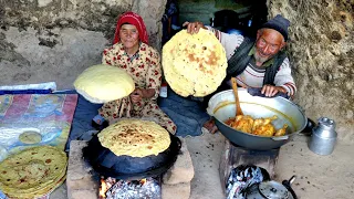 Old Lovers Living in  a Cave Home Like 2000 Years ago | Village Life of Afghanistan |Love Story