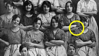 The mystery of the 1900 photograph is shocking. What you see gives you goosebumps!