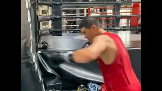 THE MAN TO BEAT CANELO? DMITRY BIVOL FAST AND HARD COMBINATIONS PREPARING FOR UPCOMING CANELO FIGHT!