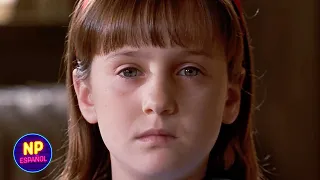 Matilda Usa Sus Poderes Contra Tronchatoro  | Matilda (1996) | Now Español