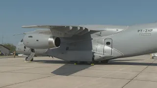Tesztelésre hazánkba érkezett az első KC- 390 katonai szállítórepülőgép