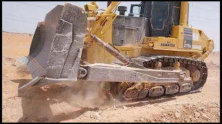 komatsu D275