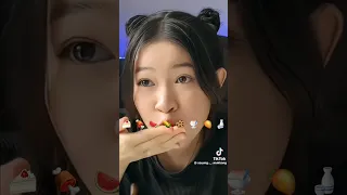 mukbang ăn theo icon cùng với kim ngân nè