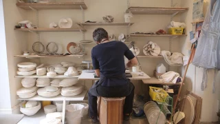 Shaping Ceramics: ceramicists in action