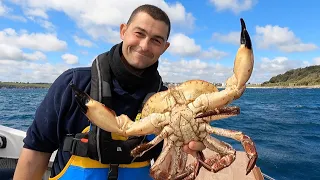 Fresh Seafood - BIG Crab Catch, Clean and Cook - Roasted Red Pepper Crab Cakes | The Fish Locker