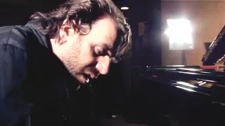 Chilly Gonzales 'Something About Us' (Daft Punk cover) // BeatCast OffBeat Session