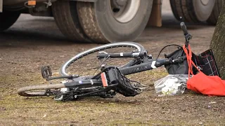 Radfahrerin stirbt bei Crash mit Lkw in Delmenhorst