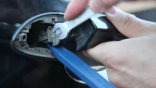 An easy way to repair the BMW X5 E53 door handle with your own hands