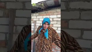 Детство в деревне😂#shorts