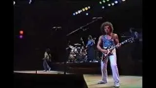 Journey - The Party Is Over [Hopelessly In Love] (Live in Tokyo 1981) HQ