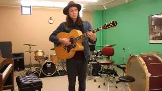 "Move Together" - James Bay A-Sides Acoustic Performance