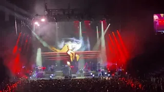 Gorillaz ft. Posdnuos - Feel Good Inc. LIVE Vancouver 11.9.22