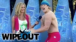 200 Pound Wrestler Destroys Course | Wipeout HD