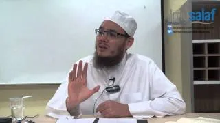 Ustaz Idris Sulaiman - Duduk di Belakang & Tidak Ikut Berjemaah dengan Alasan : "Aku Dah Solat"