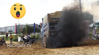 Super Truck Incredible 5 Ton Dump Truck Turning Back To Unloading Dirt Bulldozer Push Clearing Land