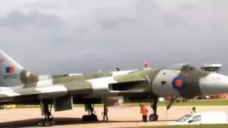 Vulcan XH558 Flyin @ Coventry Airport, September 2010