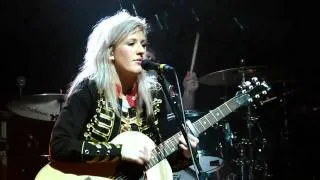 Ellie Goulding - Roscoe live Manchester Academy 03-11-10