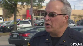 Raw video: Man shot to death during fight in NW Houston shopping center parking lot