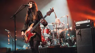 Bass Musician Magazine Interviews Paz Lenchantin