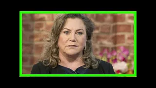 'Friends' guest star Kathleen Turner says the cast were "such a clique" and 'weren't very welcoming