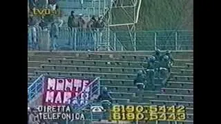 Incidenti allo stadio 'Rigamonti' durante un Brescia-Roma del 20 novembre 1994
